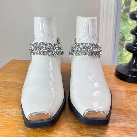 ASOS Design Western Cuban Heel Ankle Boots - Picture 4 of 15